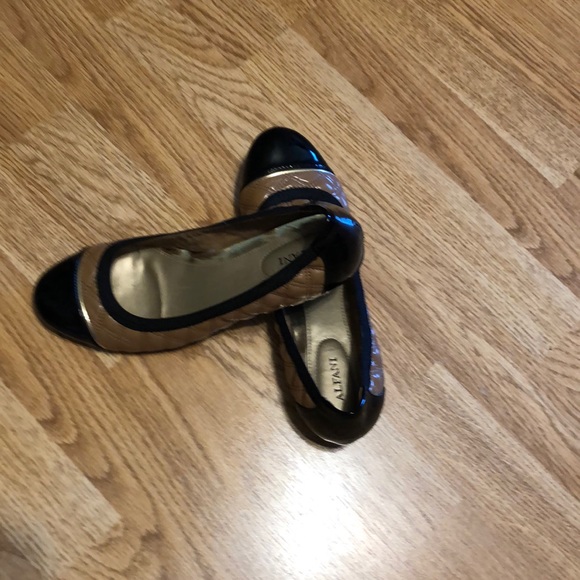 Alfani Shoes - Alfani ballet flat shoes size 8.5 Alfani Shoes - Alfani ballet flat shoes size 8.5
